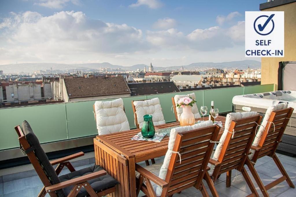 דירה Centropolitan Penthouse #jacuzzi #freeparking *